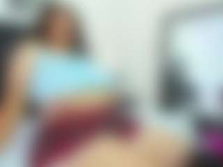 Live cam show with scarlett-moo - Camel Toe on wildcum.com