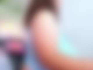 Live cam show with scarlett-moo - Cuckold on Big Tits