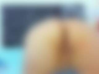 scarlett-moo's Live Sex Cam Show