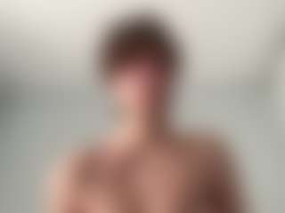 Pokaz na żywo z tomasdickpick - Brunette Hair na Camsoda