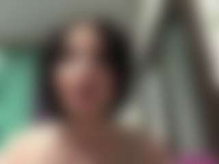 Live cam show with Mico - Green Eyes on Camming Site