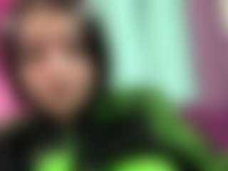 Live cam show with Mico - Green Eyes on Gym Cam Girls