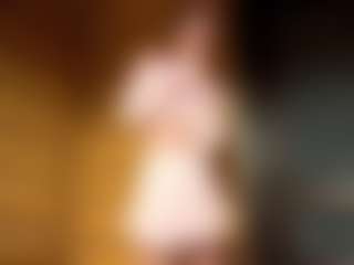 Live cam show with Ella - Blue Eyes on Cam Slut