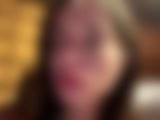 Live cam show with Ella - New Sexwebcam on Dolls Live