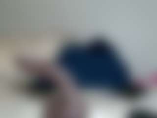 Live-camshow met FemboyJ - Tease op Camsoda