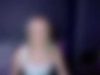 Live cam show with HazyLuna - Skinny on Streamer API