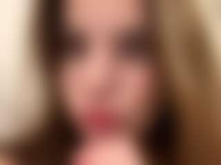 Live cam show with Lana - Dildo on Free Soda