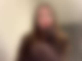 Live cam show with Lana - New Shaved Pussy on TeamSkeetLive