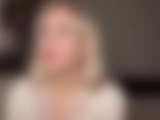 Live cam show with MarylouSharpe - Moaning on liverealitysex.com