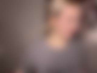 Live cam show with MarylouSharpe - Blonde Hair Petite on Mixed Magazine Live