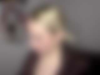 Live cam show with MarylouSharpe - Blue Eyes on StripNow