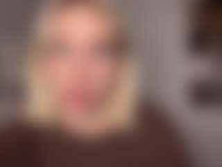 Live cam show with MarylouSharpe - Blue Eyes on Strip Flash - Live Sex Shows