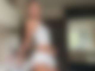 Live cam show with ReneaRichardt - Ass Clapping on Camsoda