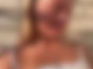 Live cam show with ReneaRichardt - Green Eyes on googirlz
