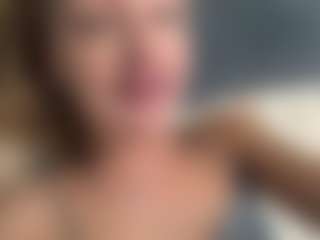 Live cam show with ReneaRichardt - Small Tits on Camsoda Late Night