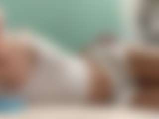 Live cam show with ReneaRichardt - Small Tits on camtv