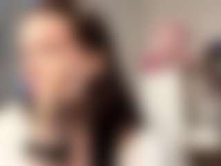 Live cam show with BenitaKowalec - Striptease Teen (18+) on infinitiblacc.com