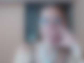 Live cam show with CelesteSaa - Small Tits on Milfs Live