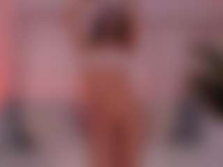 Live cam show with IsabellaLux2 - Petite on CamSodaAdn