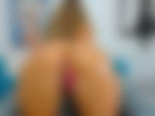 Live cam show with KathyEvy - Tease on Camsoda