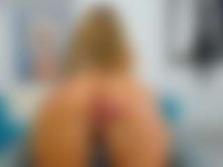 Live cam show with KathyEvy - Big Ass on iamadamtest123.com