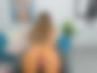 Live cam show with KathyEvy - Green Eyes on SxyPornLive