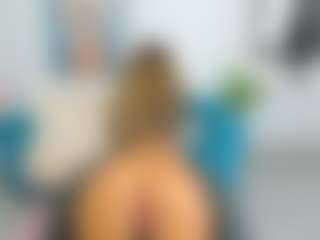 Live cam show with KathyEvy - Ass Bouncing on xDating