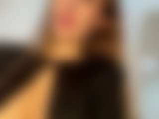 Live cam show with Alice - Petite on sexylive.show