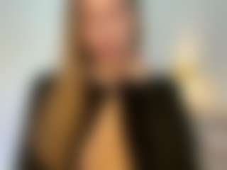 Live cam show with Alice - Ass Clapping on livesuperchat.net