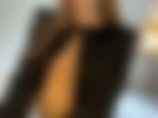 Live cam show with Alice - Red Hair Shaved Pussy on Hubzter Live