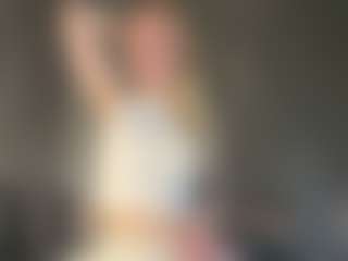 Live cam show with Ariel - Small Tits on Streamer API