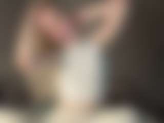 Live cam show with Ariel - Normal on CamwithHer