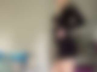 Live cam show with Ariel - Small Tits Teen (18+) on TeamSkeetLive