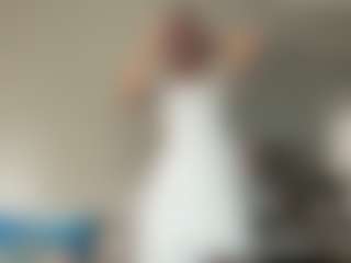 Live cam show with Ariel - Blonde Hair Small Tits on Gym Cam Girls