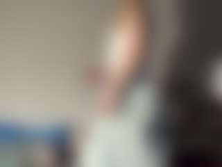 Live cam show with Ariel - Small Tits Teen (18+) on Nude Chat * 1 On 1 Webcam Sex * Live Cam Show