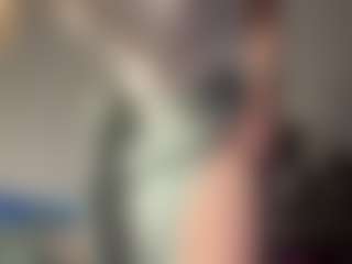 Live cam show with Ariel - Arab Small Tits on Hubzter Live