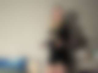 Live cam show with Ariel - Full Nudity on madthumbs