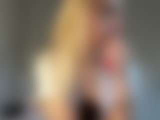 Live cam show with Ariel - Sexwebcam Blonde Hair on xplaylive.com