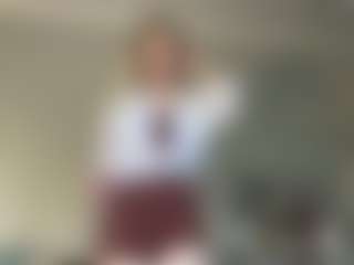 Live cam show with Ariel - Blonde Hair Petite on CamClone