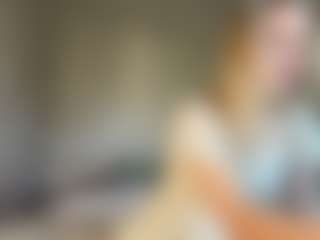 Live cam show with Ariel - Bikini on livesuperchat.net