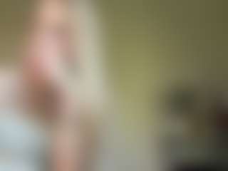 Live cam show with Ariel - Blonde Hair Teen (18+) on liverealitysex.com