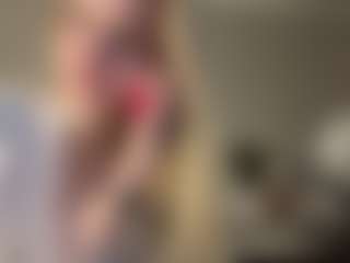 Live cam show with Ariel - Young Adult on CamwithHer