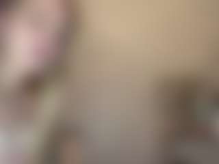 Live cam show with Ariel - Moaning on Camsoda