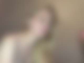 Live cam show with Ariel - Young Adult on Camsoda
