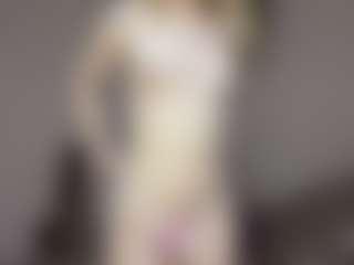 Live cam show with Ariel - Moaning on Mixed Magazine Live