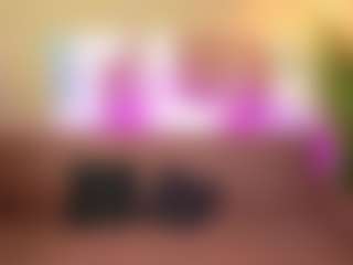 Live cam show with AmberVega20 - Smart on madthumbs