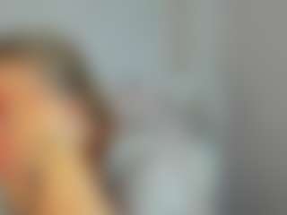 Coral1ne-Clark's Live Sex Cam Show
