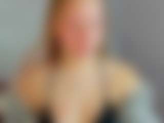 Live cam show with Coral1ne-Clark - New Bedroom on Camming Site