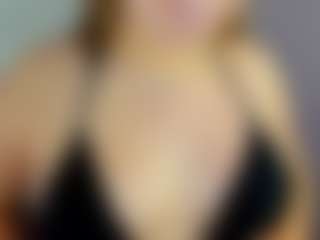 Live cam show with Coral1ne-Clark - Amateur on crypto-cams