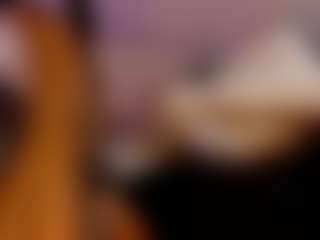 Live cam show with Coral1ne-Clark - Green Eyes on TeamSkeetLive